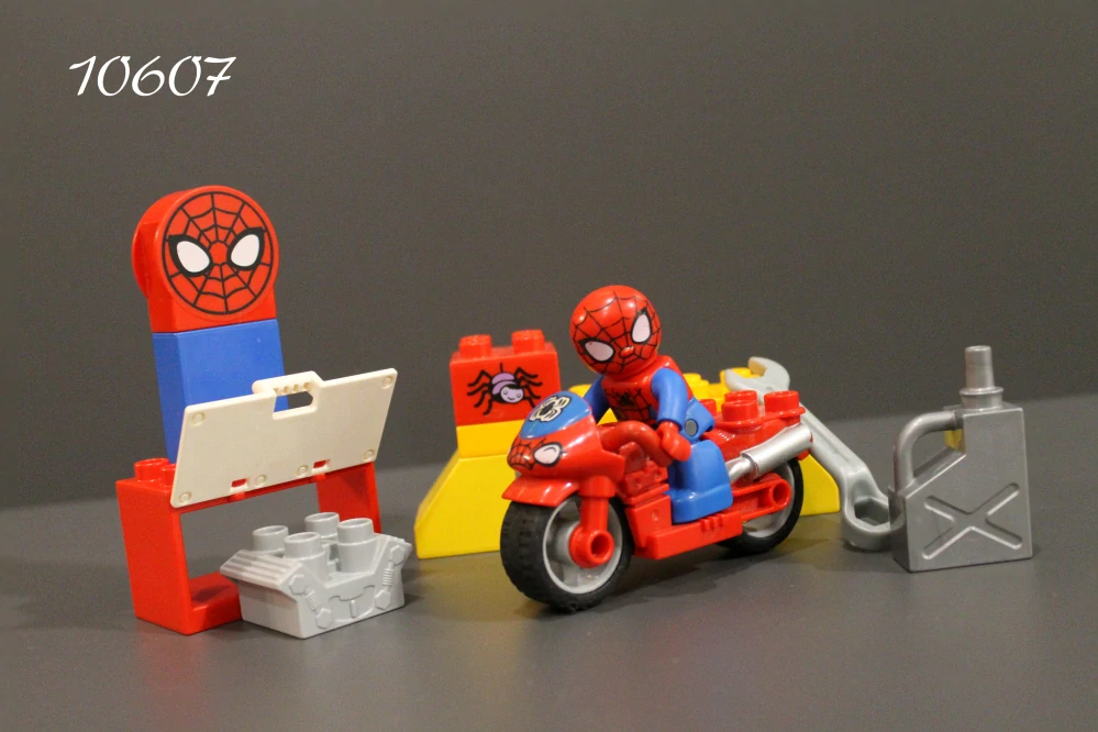 LEGO® DUPLO® 10607 Spider-manova dílna s motorkou